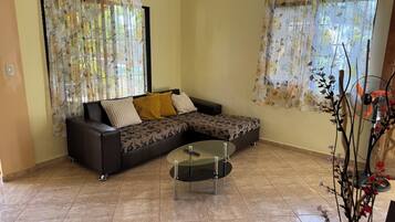 คอนโดสำหรับครอบครัว, 2 ห้องนอน, ห้องครัว | 1 ห้องนอน, เครื่องนอนระดับพรีเมียม, Wi-Fi ฟรี, ผ้าปูที่นอน