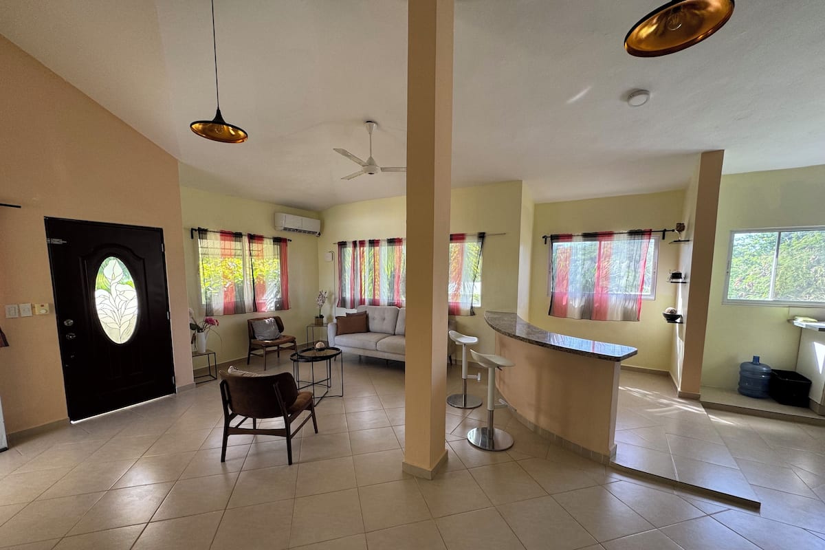 Comfort Condo, 3 Bedrooms, 2 Bathrooms