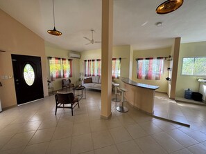 Comfort Condo, 3 Bedrooms, 2 Bathrooms | 1 bedroom, premium bedding, free WiFi, bed sheets