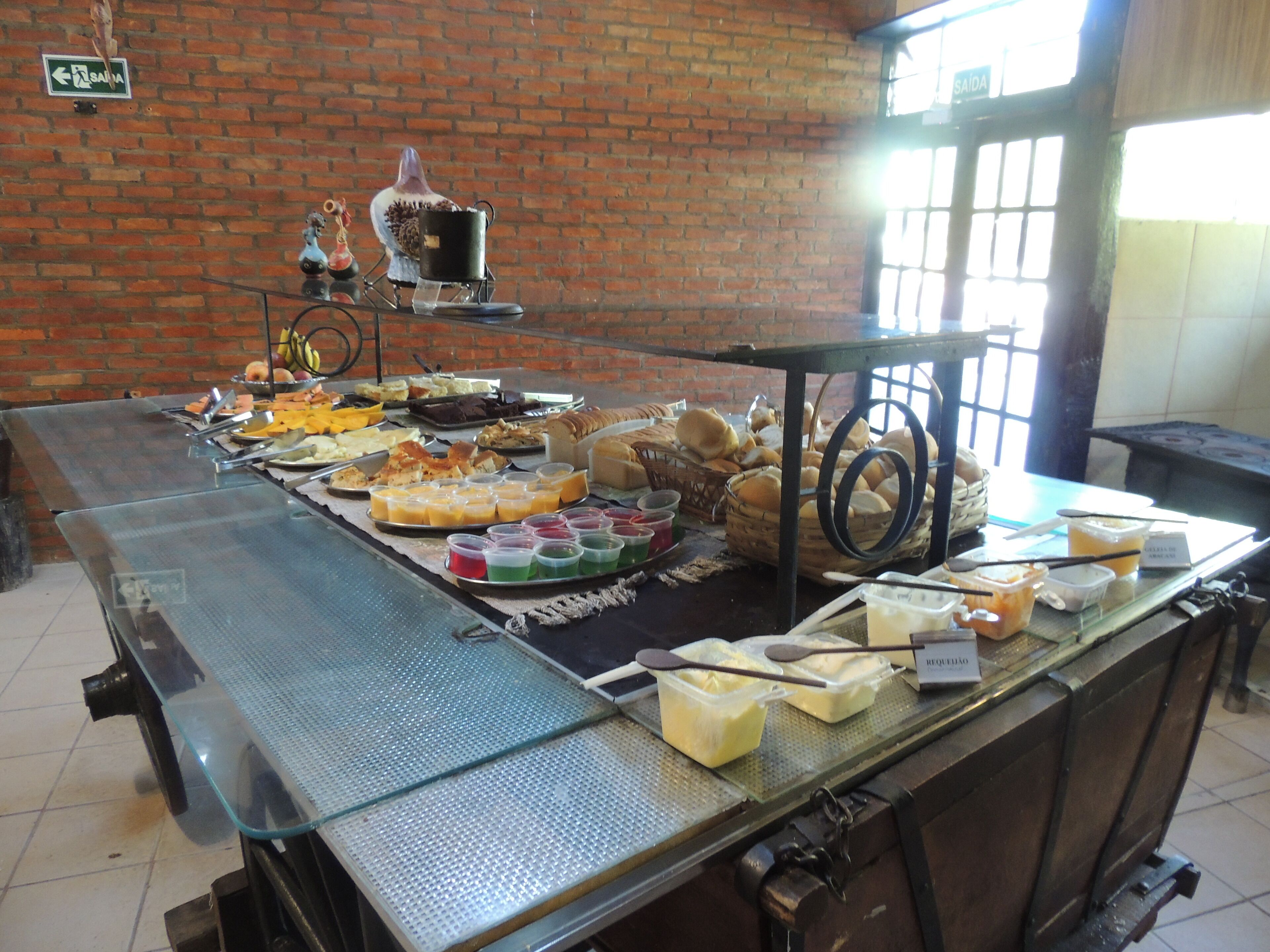 Tägliches inbegriffenes Frühstücksbuffet