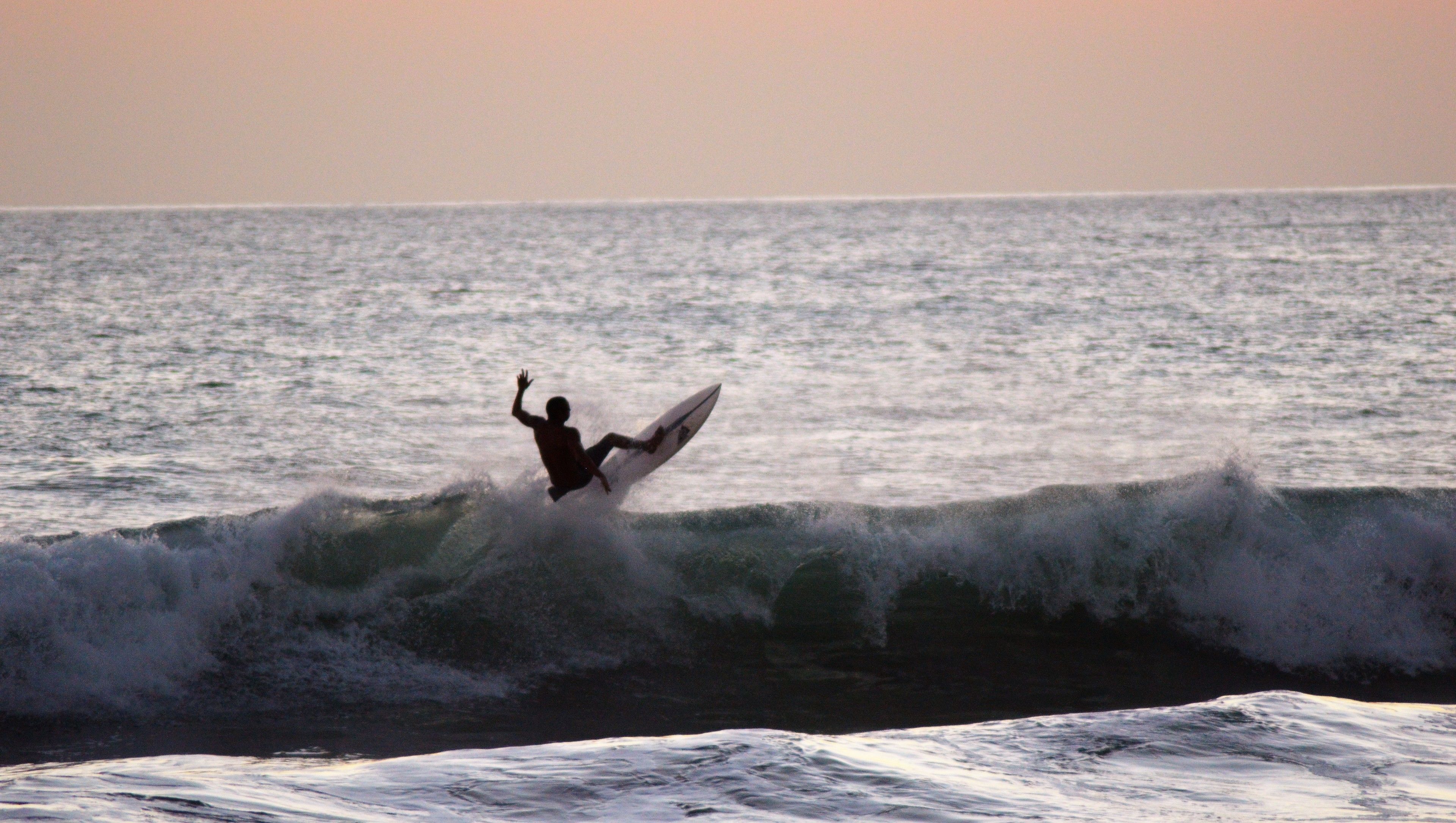 surfing/boogie boarding