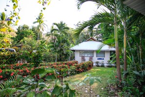 Deluxe Quadruple Room, Multiple Beds, Beachside (Casa Cassandra) | Garden view