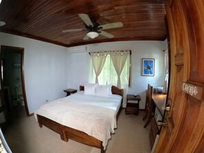 Deluxe Room, 1 Double Bed, Beach View, Beachfront (Congo) | In-room safe, free WiFi, bed sheets