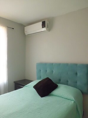 Family Townhome, 2 Bedrooms | 2 bedrooms, free WiFi - Condo Maple (Mazatlán)