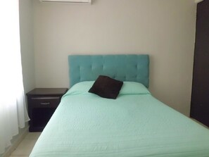 Family Townhome, 2 Bedrooms | 2 bedrooms, free WiFi