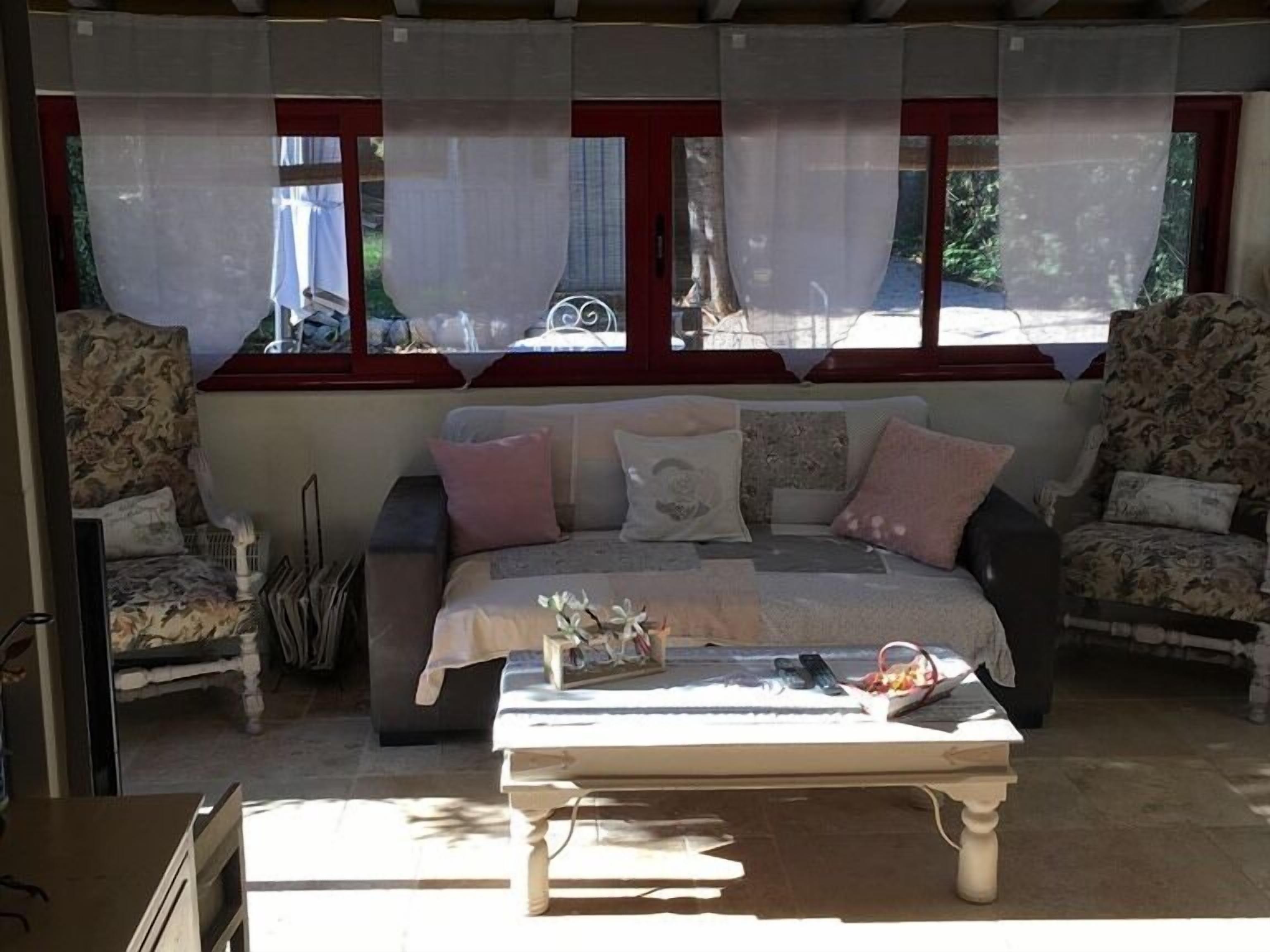 Comfort cottage, en-suite badkamer, uitzicht op zwembad | Interieur