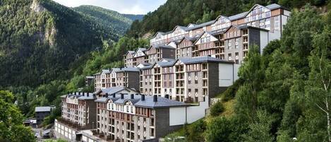 Fachada de la propiedad