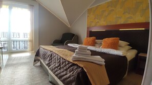 Basic Double or Twin Room, Non Smoking | Hypo-allergenic bedding, individually decorated, desk, laptop workspace - OW Sargus (Wladyslawowo)