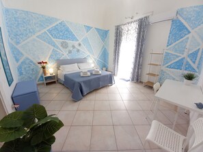 Family Apartment | Premium bedding, down comforters, desk, laptop workspace