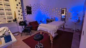 Warmsteinmassagen, Tiefengewebe-Massagen, klassische Massagen