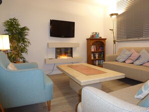 Cottage, 2 kamar tidur | Ruang keluarga | TV layar datar