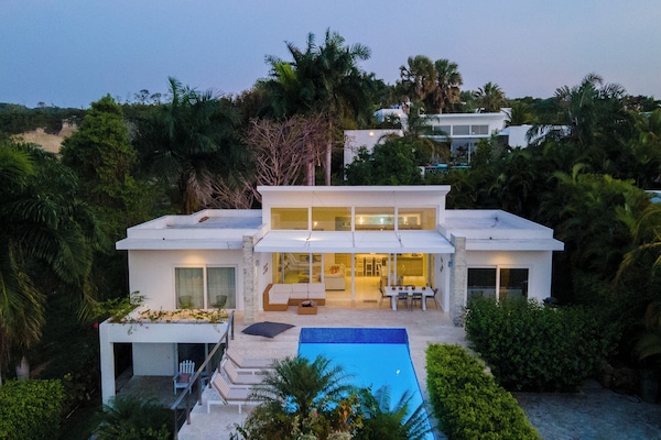 Casa Karma: 3-Bedroom Villa with Pool | 4 quartos, roupas de cama premium, cofres nos quartos