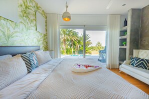 Summerhill: 3-Bedroom Villa With Pool | 4 kamar tidur, seprai premium, brankas, dan didekorasi berbeda-beda