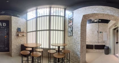 Br Hostel