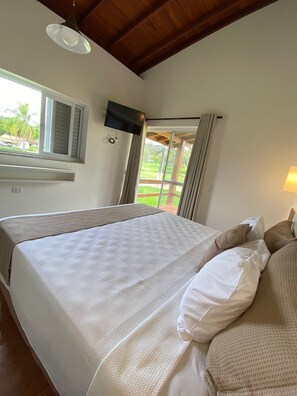 Ropa de cama de alta calidad, minibar, wifi gratis y ropa de cama 