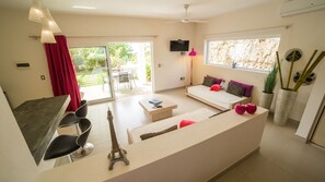 华丽复式房, 1 间卧室, 吸烟房, 海洋景观 | 客房服务设施