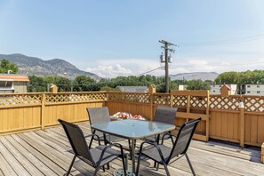 1 sovrum, skrivbord, strykjärn/strykbräda och gratis wi-fi