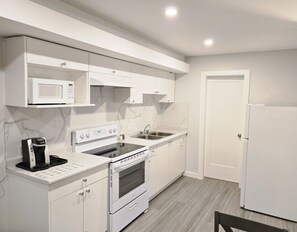 Coffee/tea maker - Motel 6 Merritt BC (Merritt)