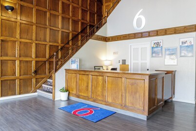 Motel 6 Merritt BC