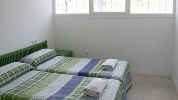 Caja de seguridad en la habitación, insonorización y cunas