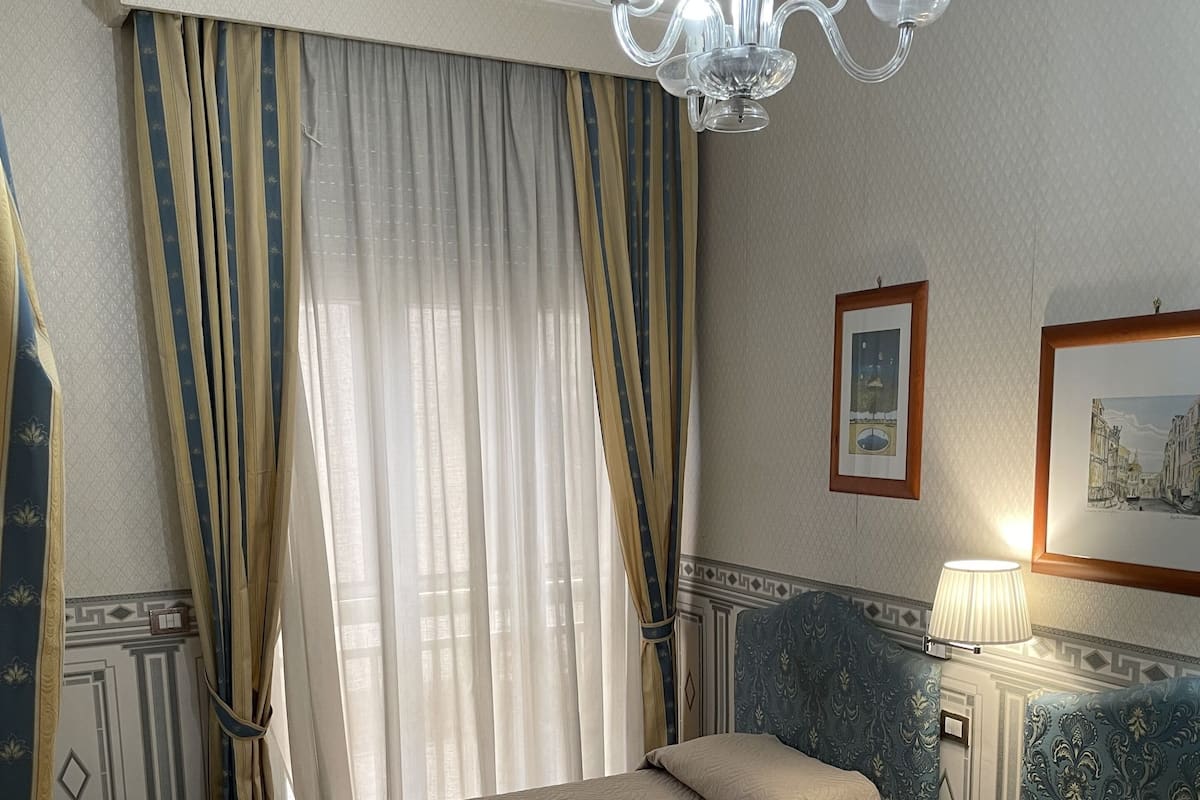 Comfort Twin Room, 2 Single Beds, Ensuite, City View