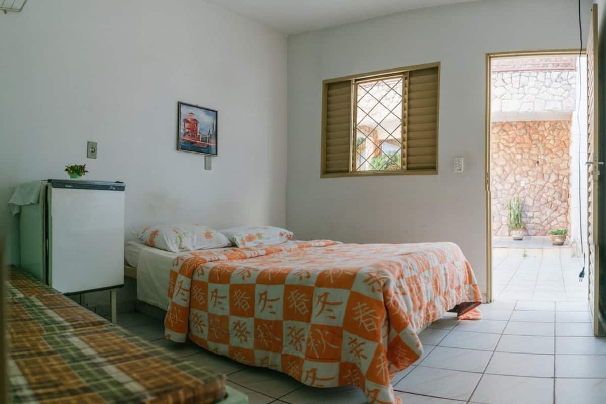 Double Room (Ar Condicionado) | Minibar, bed sheets
