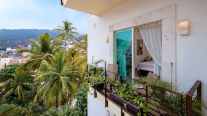 Luxury Condo, 1 Bedroom, Mountain View | Balcony