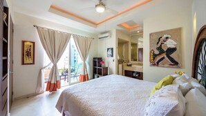 Luxury Condo, 1 Bedroom, Mountain View