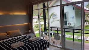 Standard Double Room with Balcony | Öryggishólf í herbergi, ókeypis þráðlaus nettenging