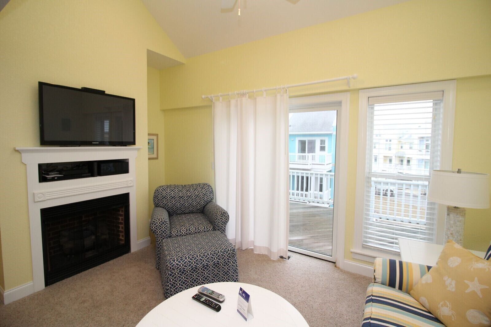Turning Tide at Cambridge Cove 2 Bedroom Premium Townhome, 1 Mile from Beach Access