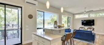 �� WalkerVR LAKE AUSTIN RETREAT * Fantastisk utsikt og båt Dock *