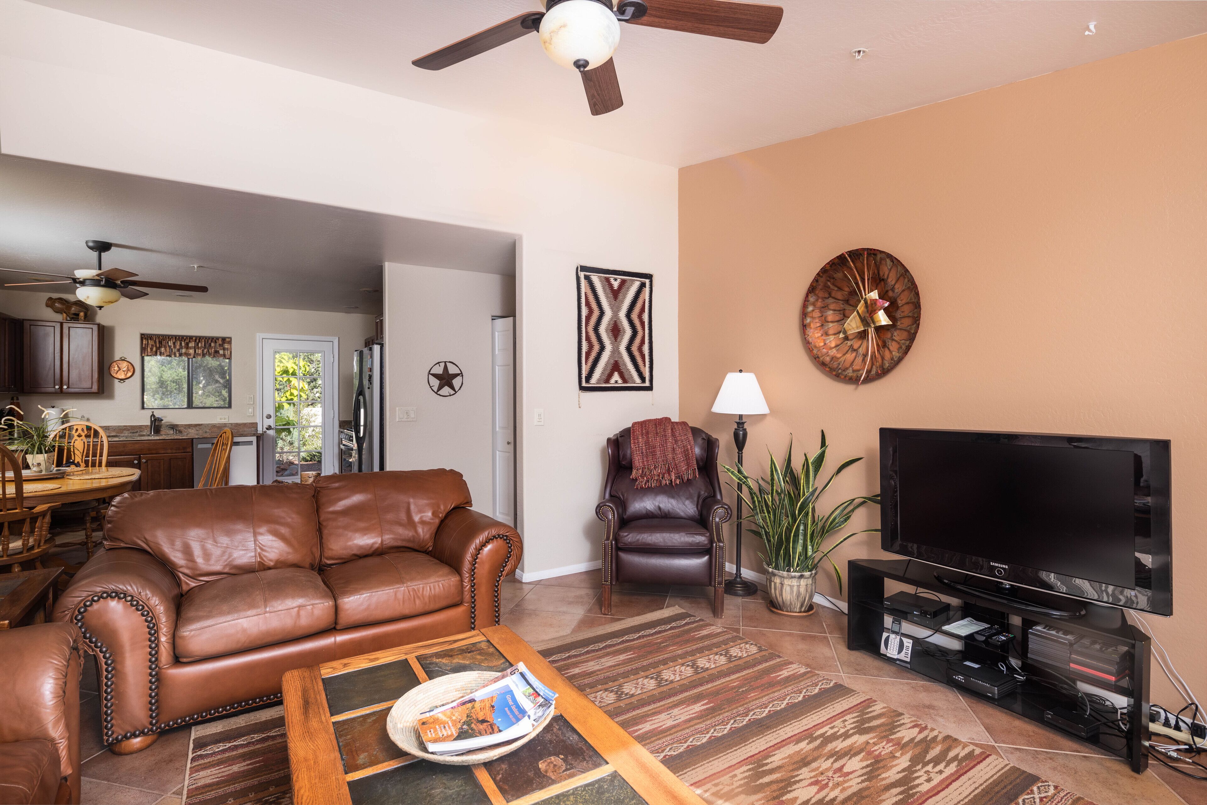 Stargazer’s Oasis with Beautiful Views, Near Oak Creek and Hiking Trails.