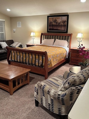 6 bedrooms, iron/ironing board, free WiFi, bed sheets