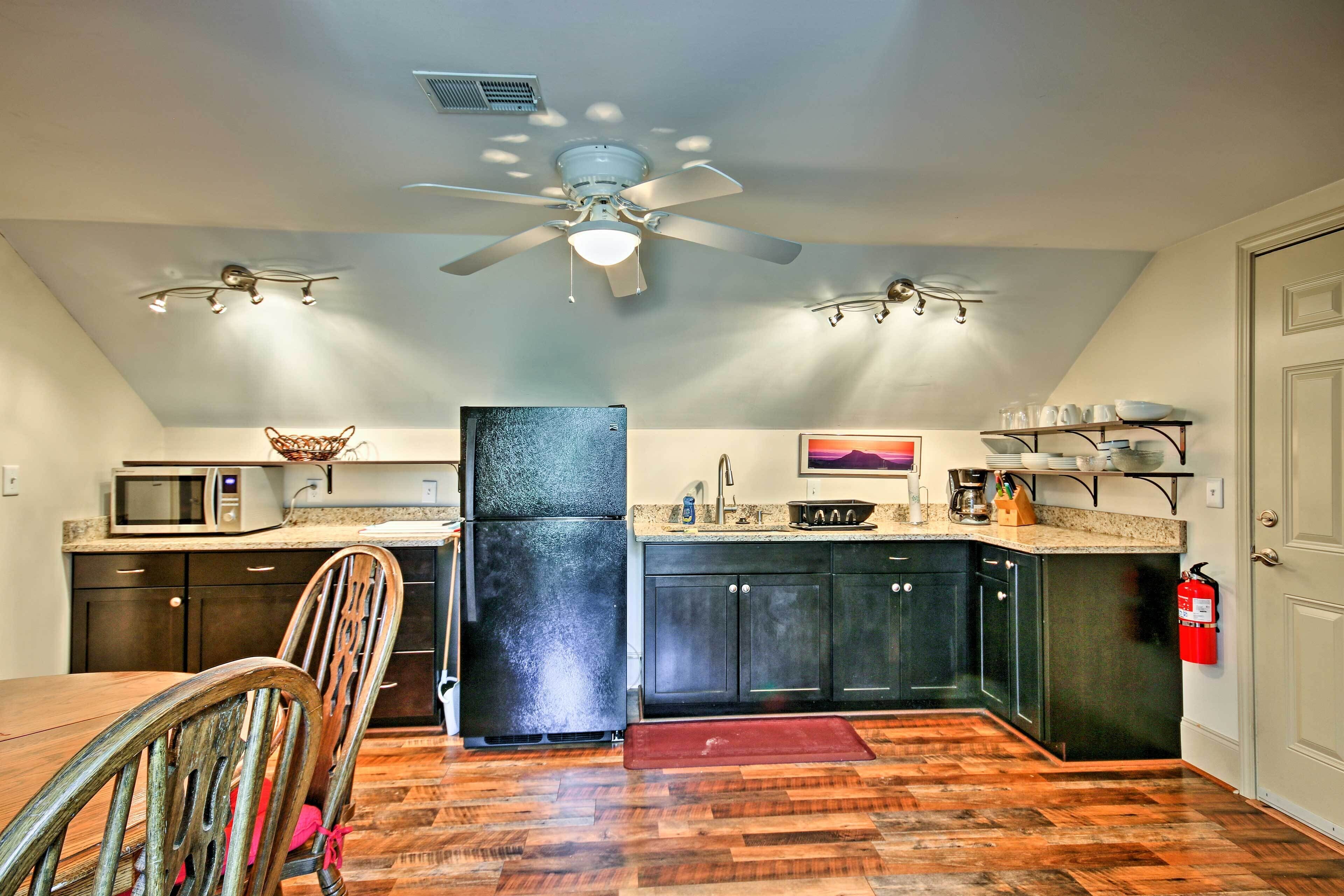 Aiken SC area  ...Housing for you and your horses...  