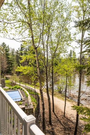 Property grounds - Bondurant | Village Center | Spectacular Condo / Tremblant Living (Mont-Tremblant)