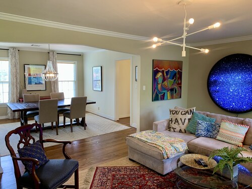 Elegant Family Friendly | Just Minutes Walk to Midtown