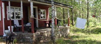 Cottage by the lake, private boat and jetty