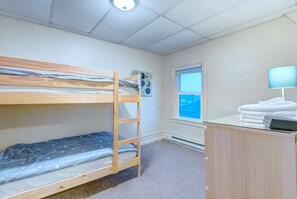 2 dormitorios, tabla de planchar con plancha, wifi y ropa de cama