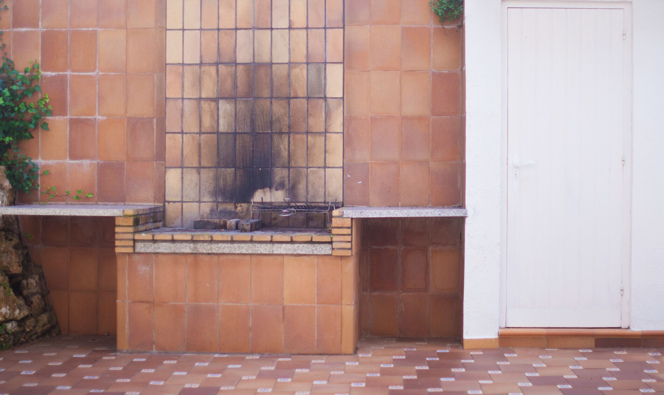 BFA 1 Great 6 bedroom house with pool, tennis and garden