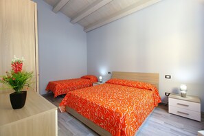 2 chambres, système d’insonorisation, fer et planche à repasser