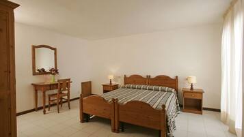 4 habitaciones, wifi gratis y ropa de cama