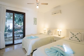 3 chambres, bureau, Wi-Fi, literie fournie