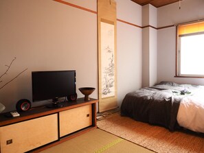 Apartment | 2 bedrooms, iron/ironing board, free cribs/infant beds, free WiFi - Shiba Inn Nanajo (Kyoto)