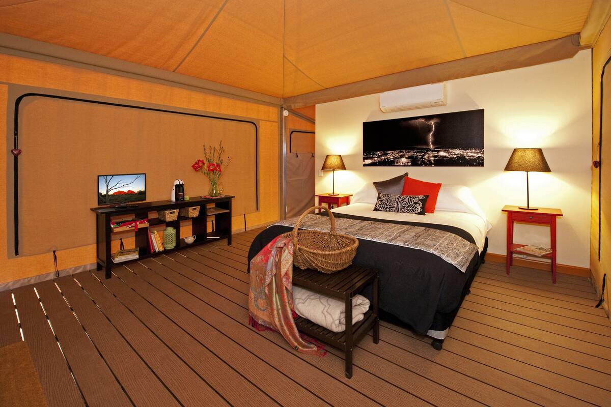 1 quarto, camas extras/dobráveis (sobretaxa), roupa de cama