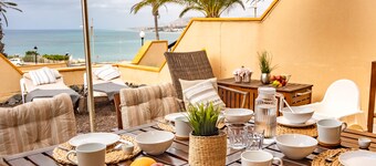 SEA VIEW - 2 MINUTES TO THE WATER - TOP LOCATION - 114 M² - 2 BEDROOMS