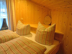 1 室のベッドルーム、セーフティボックス (室内)、WiFi、ベッドシーツ