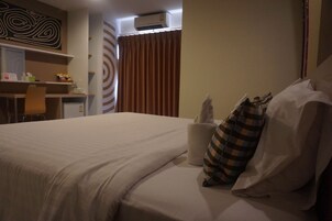 Superior Double Room | Minibar, blackout drapes, rollaway beds, free WiFi