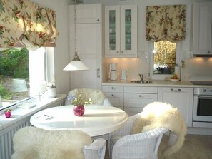 Kühlschrank, Ofen, Herdplatte, Geschirrspüler