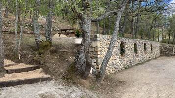 Enceinte de lâhĂ©bergement