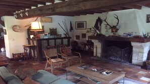 Interior - OFFRE 2025 - Superb house (former 18th century mill) entirely renovated (Adon)